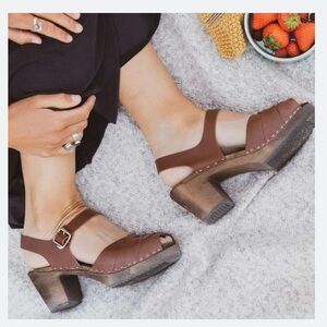 Lotta From Stockholm Brown Leather Clogs